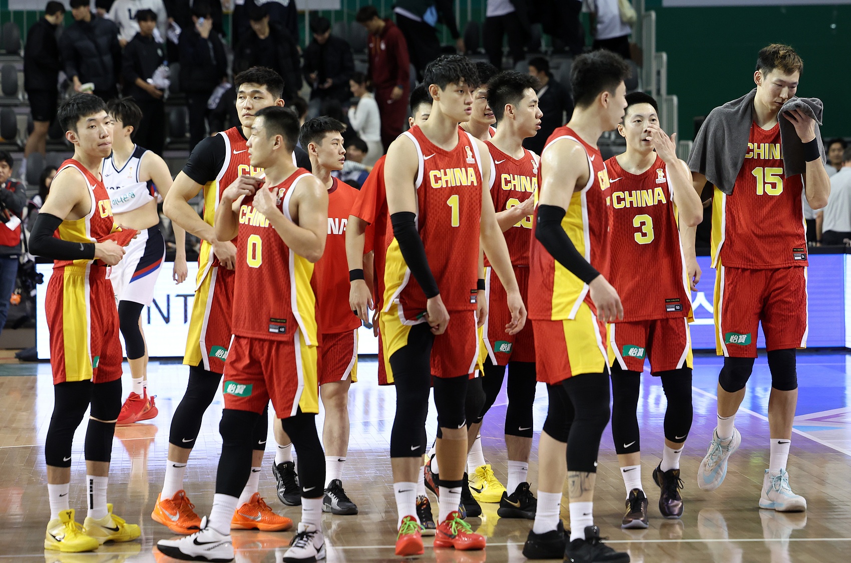 世界杯官网入口-男篮集训名单公布:赵睿&赵继伟&张镇麟领衔 周琦郭昊文落选